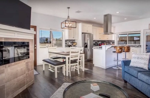 Yucca Valley House | 3 TREE VILLA w Level 2 EV Charging