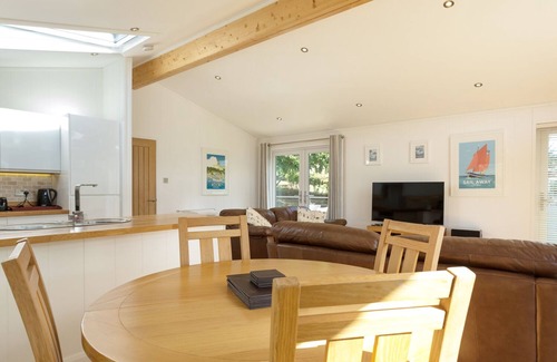 Looe Cottage | 3 VALLEY VIEW, pet friendly, country holiday cottage in Lanreath