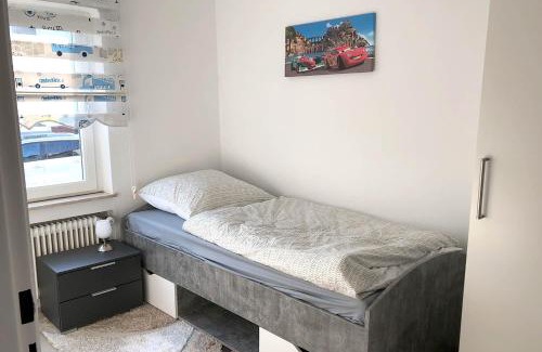 Egelsbach Apartment | 3 Zimmer Apartment mit Küche, TV & WLAN