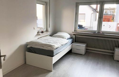 Egelsbach Apartment | 3 Zimmer Apartment mit Küche, TV & WLAN