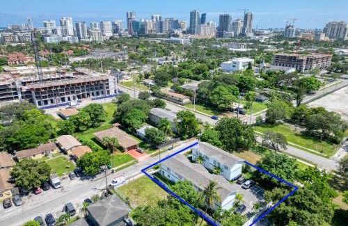 Downtown Fort Lauderdale Villa | 30 Guests 3 Identical Brand New Townhomes in Downtown Fort Lauderdale
