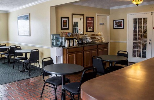 Morehead City Hotel | 30 m² Hotel ∙ 127 guests