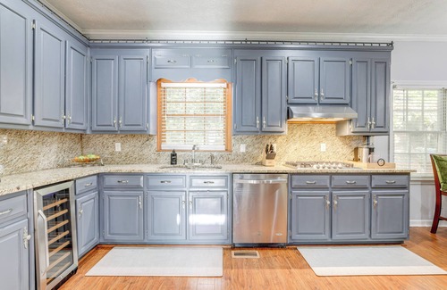 Centerville House | ~ 30 Mi to Atlanta - ‘The Wellness Manor’ w/Deck!