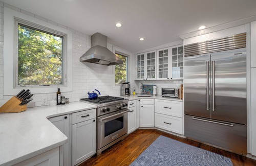 Lewes House | 300 Bay Avenue - Bayfront on Lewes Beach!