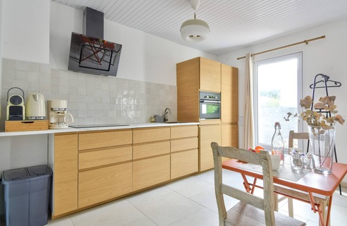 Barbatre Ski Chalet | 300 m from the beach - House for 2 with garden