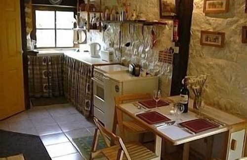 Louvigne-du-Desert Other | 300 Yr Old Breton Farmhouse In Tranquil Location With Heated Swimming Pool