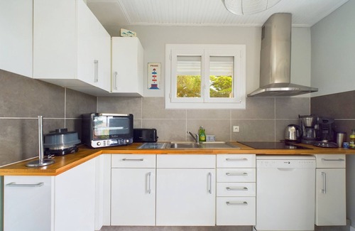 Bretignolles-sur-Mer Ski Chalet | 300m from the beach, house for 5