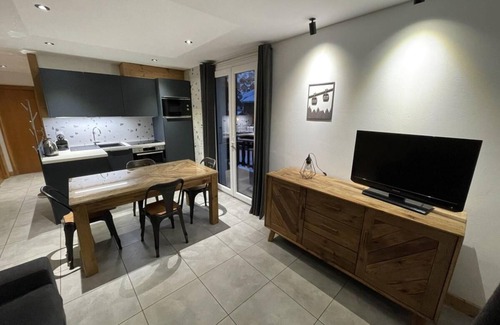 Valloire Apartment | 300m from ski slopes, 1st floor, balcony, parking, ski locker, 33m², Valloire