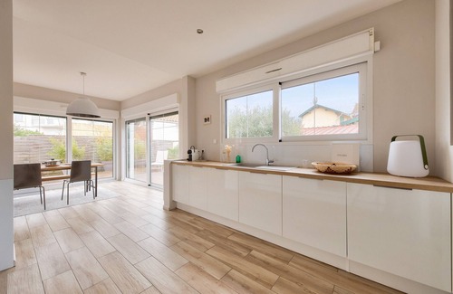 Lanton House | 300m from the beach, house for 7 with a pool