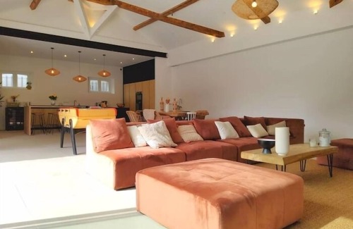 Saint-Raphael Villa | 300m² | 700 m beach | 5 min from the center