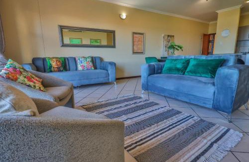 Kingsborough Apartment | 301 Lescalier Cabanas - Specious Luxurious Beachfront Paradise