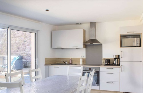 Frehel Apartment | 302 - Apartment for 4 people with Spa.