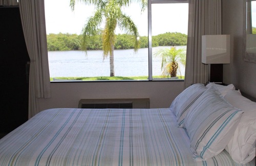 Ruskin Resort | # 305 A Luxury Resort at Little Harbor With Dolphins and Fishing Just Steps Away