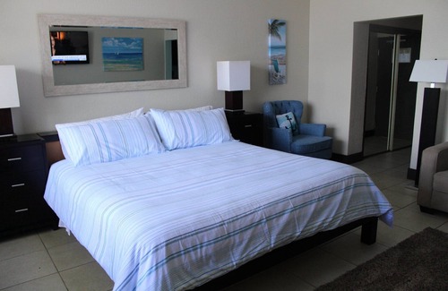 Ruskin Resort | # 305 A Luxury Resort at Little Harbor With Dolphins and Fishing Just Steps Away