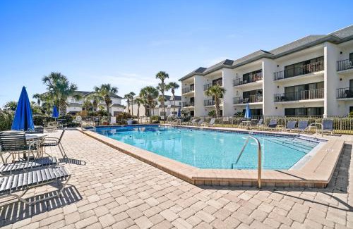 Seagrove Beach Apartment | 30A Emerald Hill Beach Resort by Panhandle Getaways