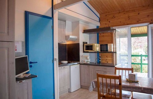 Naucelle Ski Chalet | 30m² Chalet with Terrace for 6 People