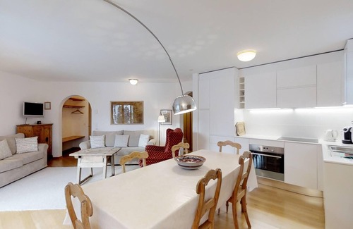 Celerina-Schlarigna Apartment | 3½-room apartment on the 1st floor, 77m2.