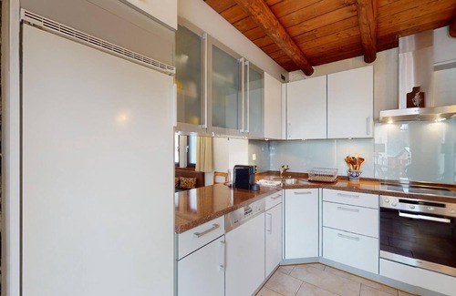 La Punt-Chamues-ch Apartment | 3½-room apartment on the 3rd floor.