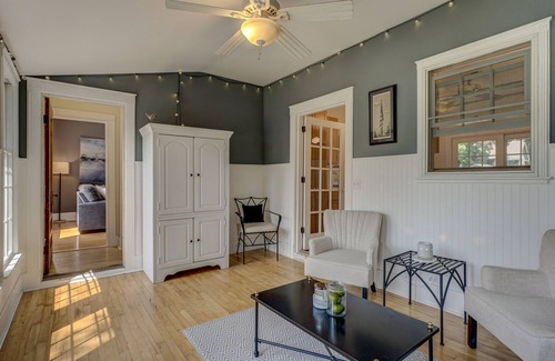 Stillwater House | 31+day rental. Cute & cozy home within a 10 minute walk to Downtown Stillwater!