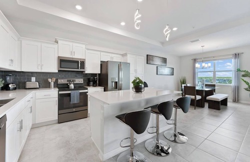 Kissimmee Apartment | 3161-405 Resort Lake View Disney Universal Orlando