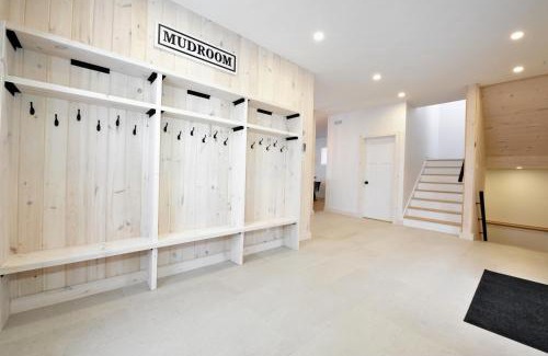 Stoneham Ski Chalet | 32 Chemin Blanc
