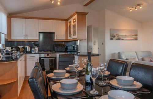Mullacott House | 32 Ocean Terrace Lodge - 3 Bed-Sleeps 6-TJS32OT