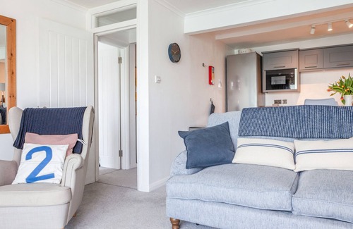 Salcombe Cottage | 32 THE SALCOMBE, country holiday cottage, with pool in Salcombe