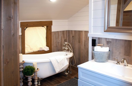 Camp Verde RV Rental | 320 Safari Luxury Tent - Couples Getaway,30 Min. to Sedona, No pets