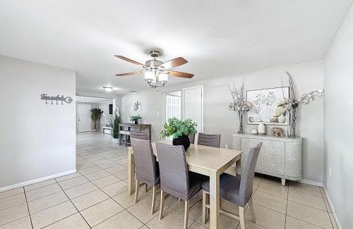 Tampa House | 3209 Star Street