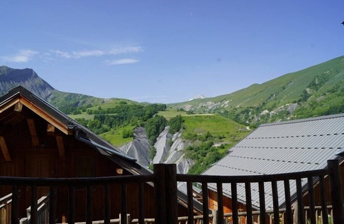 Saint-Jean-d'Arves Apartment | 32m2 apartment, 4 people in a quiet residence