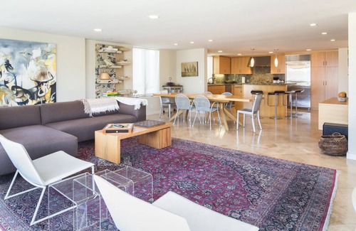Hollywood House | 3302O - Modern Marvel: 4 BR, 3 BA House in Oxnard, Sleeps 8