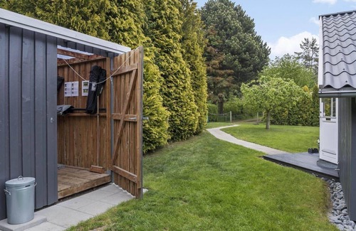 Stege House | 3313 Stege - Overlid 11