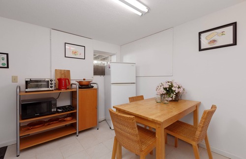Lynn Valley Apartment | 3340 Duval Rd N-Van
