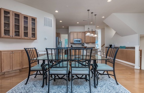 Long Neck House | 33500 Marina Bay - BEAUTIFUL NEW HOME IN THE PENINSULA!