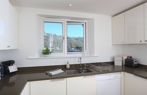 Dartmouth Cottage | 34 Dart Marina