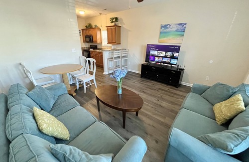 Myrtle Beach Cottage | 343 Sailors, Beautiful 2-bedroom cottage in Myrtle Beach, 2 Blocks to the Beach!