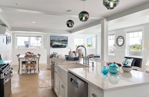 York Beach House | 345 LB Nubble View.Your Maine Exquisite Experience