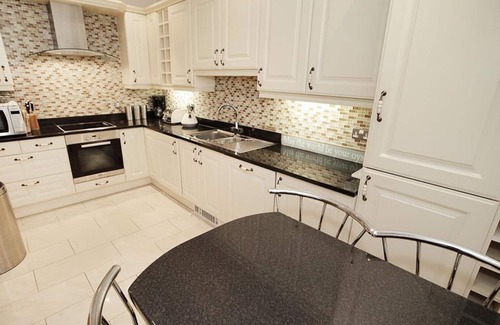 Mumbles Apartment | 346 Langland Bay Manor