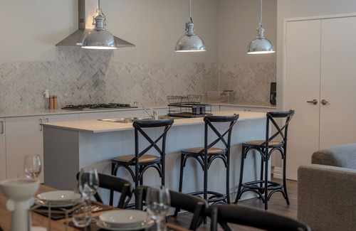 Baldivis House | 35 Hamptons Luxury Escape Family Home Sleeps9