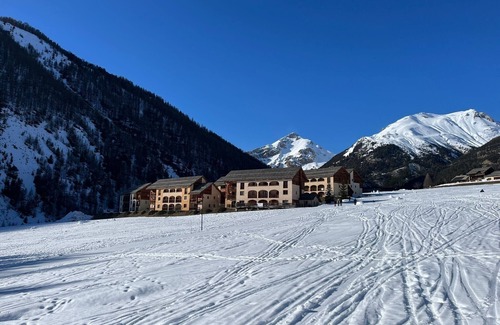 Arvieux Apartment | 35 m 2 6-bed apartment at the foot of the slopes with magnificent valley views
