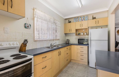 Golden Beach House | 35 Nelson Street Golden Beach, QLD