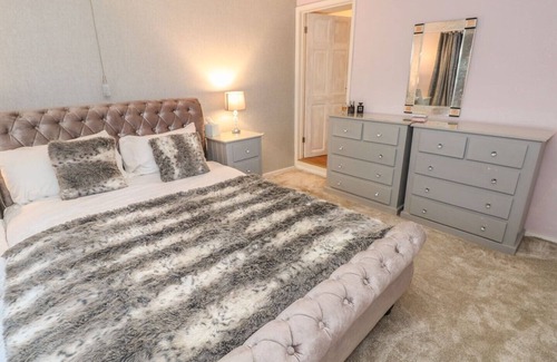 Burry Port House | 35 Seaview Terrace - A Wonderful Place To Stay! Pet friendly!