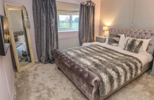 Burry Port House | 35 Seaview Terrace - A Wonderful Place To Stay! Pet friendly!