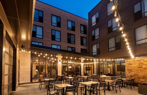Silverthorne Hotel | 350 m² Hotel ∙ 127 guests