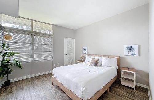 Tampa House | 3517 River Grove Drive