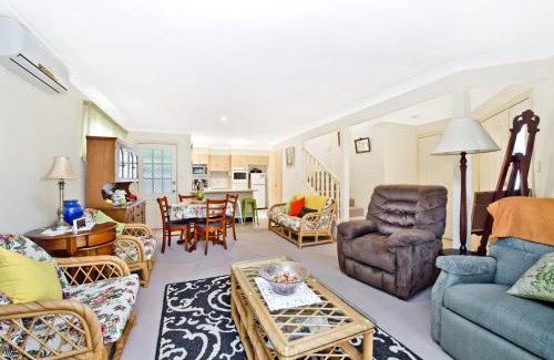 Port Macquarie Villa | 354 Owen Street Port Macquarie