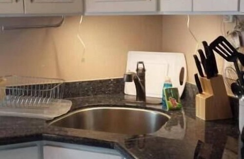 Menlo Park Apartment | 359#B Dwntwn 2bdrm/1.5bath w/Den Laundry AC
