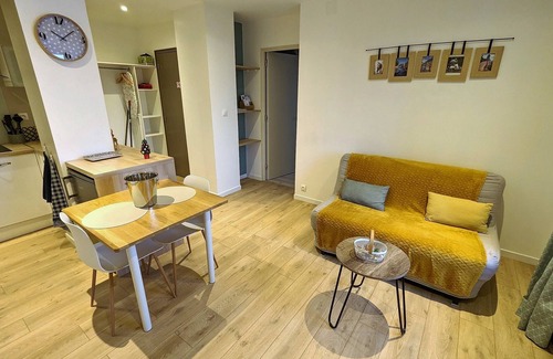 Soultz-Haut-Rhin Apartment | 35m² air-conditioned apartment for 2 travelers with a completely private entrance.