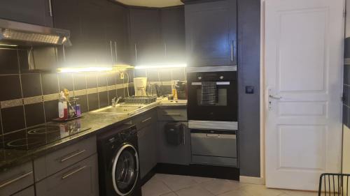 Pallud Apartment | 35m2 Hauts d'Albertville Terrasse avec Vue
