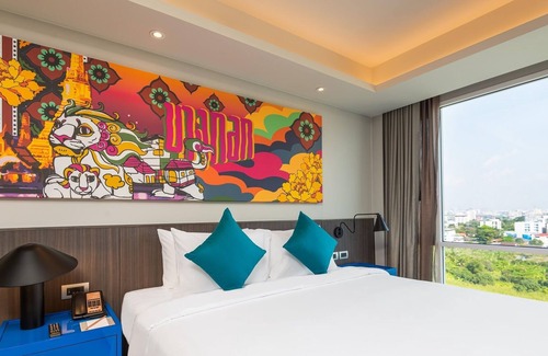 Wat Sam Phraya House | 35sqm Maitria Hotel Rama 9 Bangkok Grand Deluxe Room Garden View